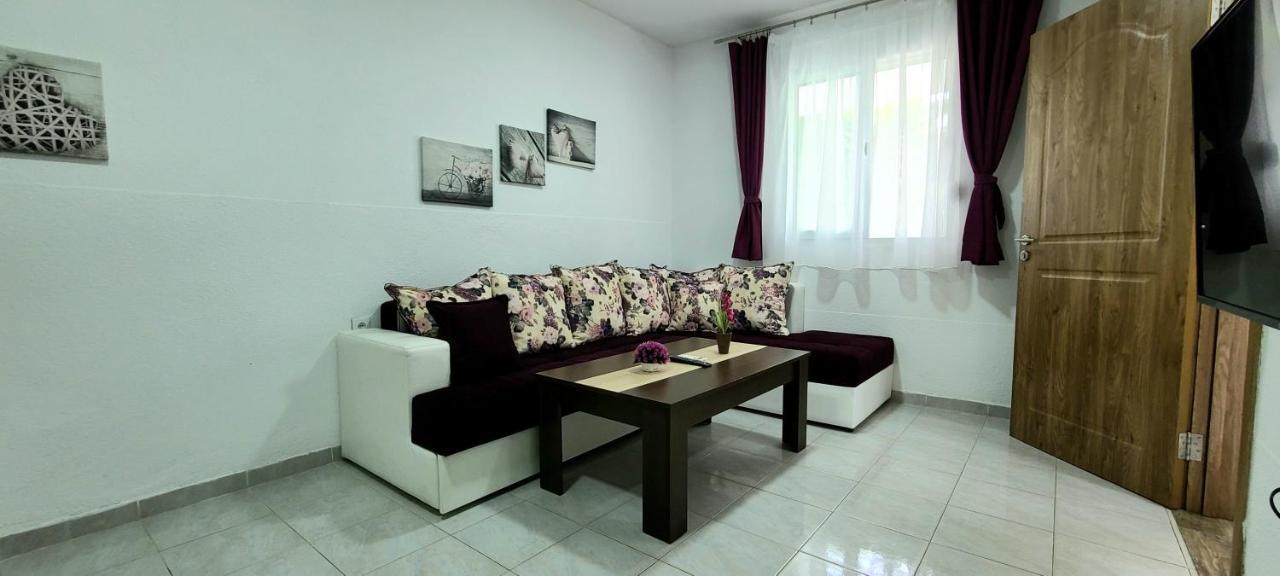 Riviera Inn Apartments Ulcinj Exterior photo
