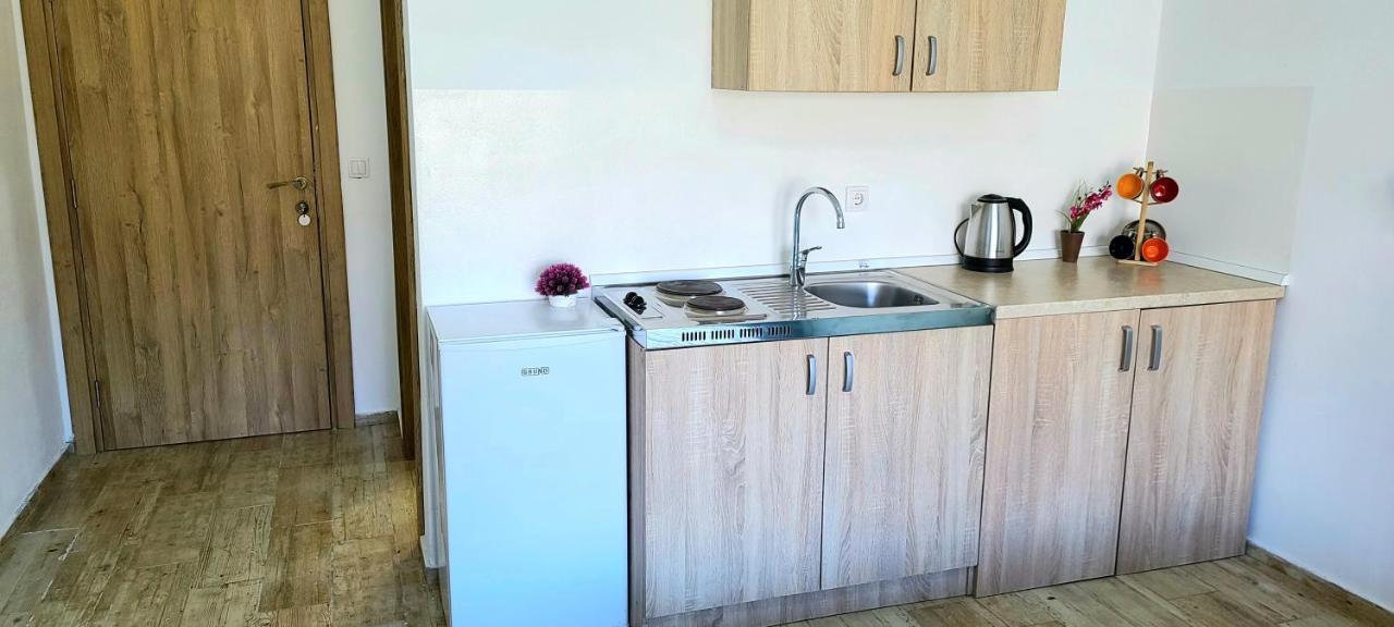 Riviera Inn Apartments Ulcinj Exterior photo