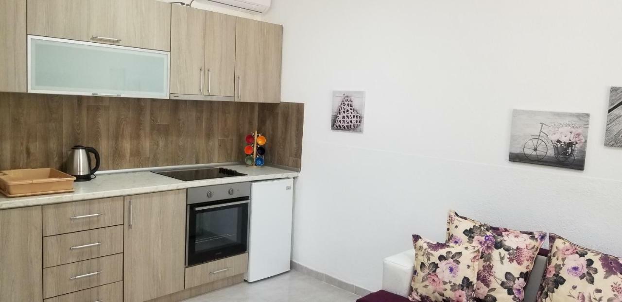 Riviera Inn Apartments Ulcinj Exterior photo